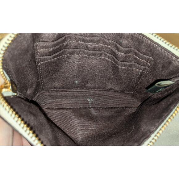 Coach Women's Corner Zip Ivory Pebbled Leather Wristlet Minimalist 6" X 4" - Picture 8 of 11
